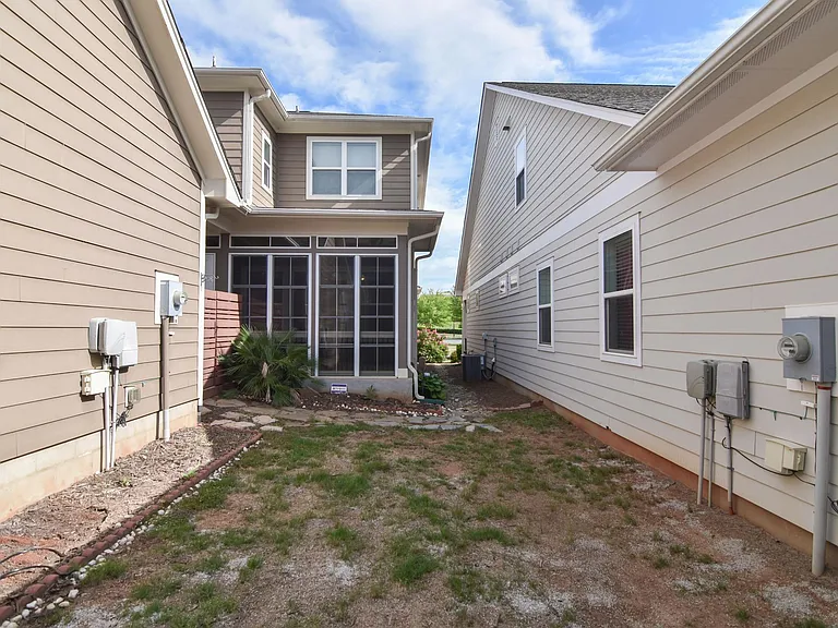 4909 Providence Country Club Dr — Photo 26