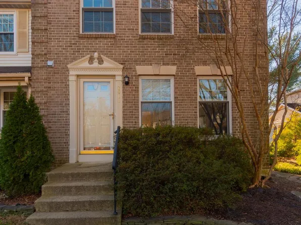2911 Montauk Ct, Falls Church, VA 22042