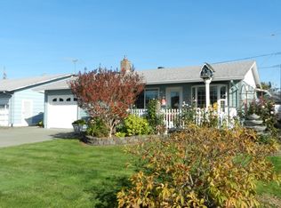 1130 Princeton Rd, Woodburn, OR 97071