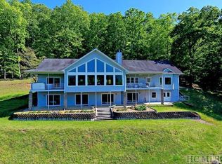 3960 Patton Rd, Franklin, NC 28734