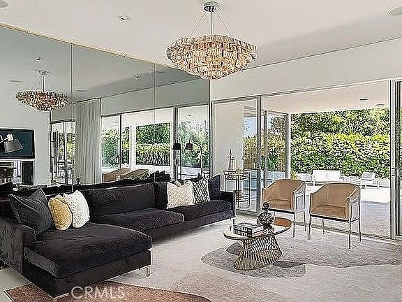 5th image of 1030 San Rafael Ln