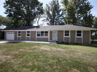 403 Centennial Pl, Lathrop, MO 64465