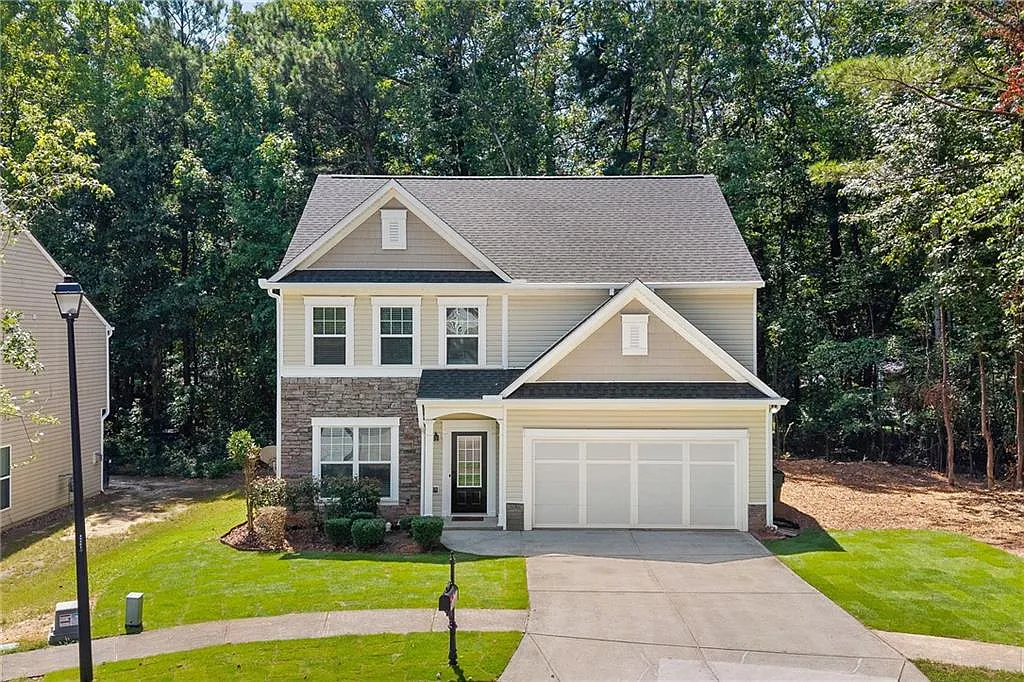 3 bed, 2.5 bath, 2168 sqft, $2,200 — Photo 1