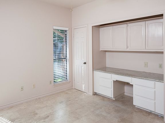 3rd image of 10203 Sunflower Ln