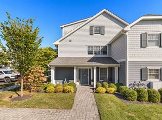 20 Village Green Dr, Southampton, NY 11968