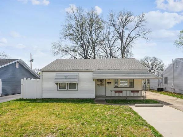 112 Union Rd, Saint Louis, MO 63123