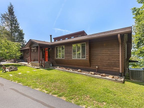 4th image of 597 Chinquapin Mountain Rd