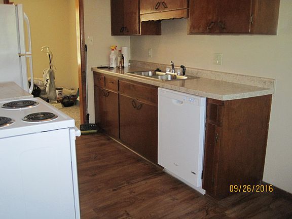 5th image of 1518 W Lowe Ave