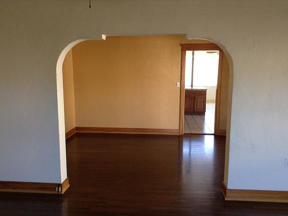 2nd image of 1420 Golden Gate Dr