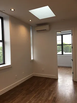 Rented by Lodger Corp | media 9