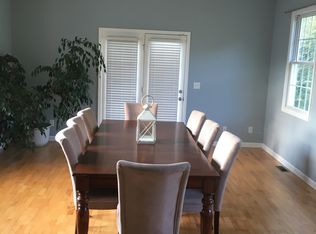 100 Lake Vista Dr, Georgetown, KY 40324