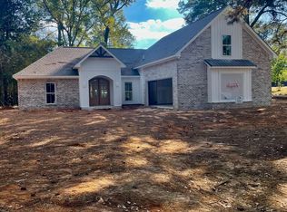 1504 Sellers Rd, Laurel, MS 39440