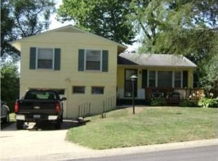 5107 NE 42nd St, Kansas City, MO 64117
