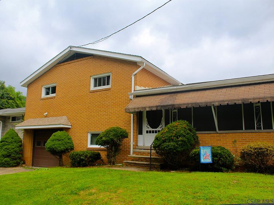 1st image of 390 Gates St
