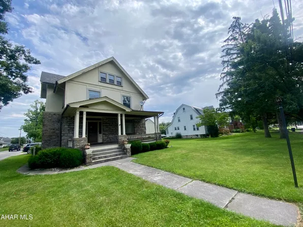 1312 N Juniata St, Hollidaysburg, PA 16648