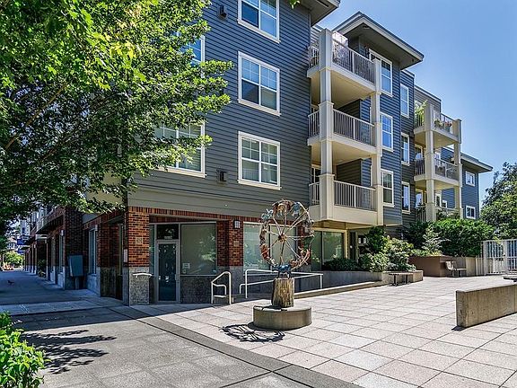 2nd image of 2901 NE Blakeley St APT 130
