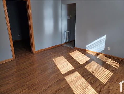 3rd image of 8637 S Saginaw Ave #1