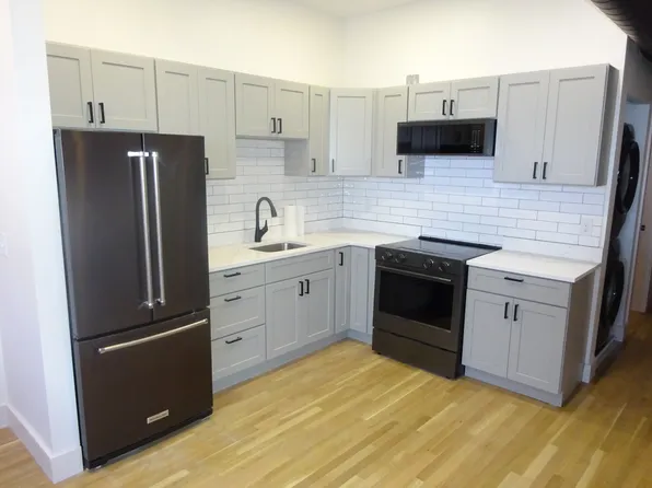 701 Main St, Coventry, RI