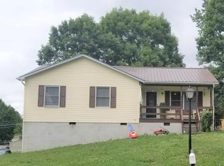233 E 34th St, Buena Vista, VA 24416