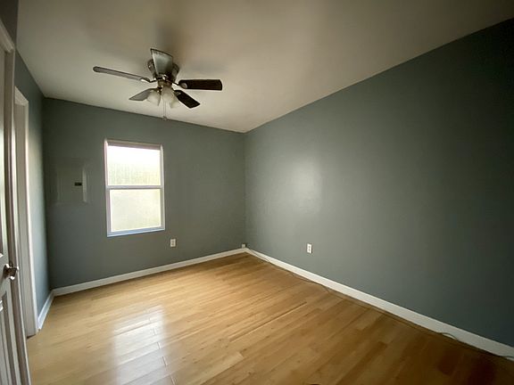 4th image of 413 S Hill Ave APT A