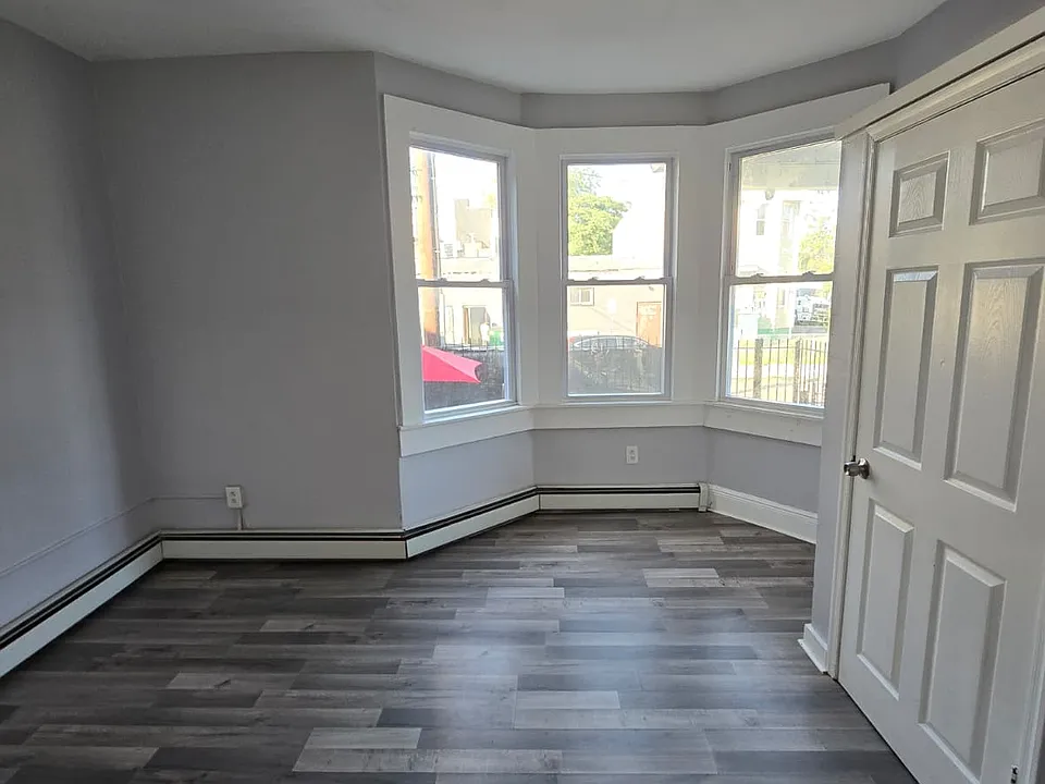 77 Grant Ave #1