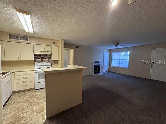 4th image of 320 FORESTWAY CIRCLE #203