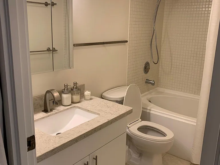 1088 Bishop St #2603 — Photo 8