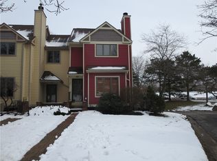 42 Cornhill Pl, Rochester, NY 14608