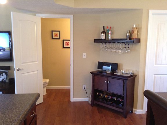 3rd image of 1250 W Adams Hill Cir APT 601