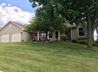 1112 Seminole Dr, Fort Atkinson, WI 53538