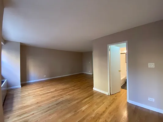 Rented by UES Management | media 11