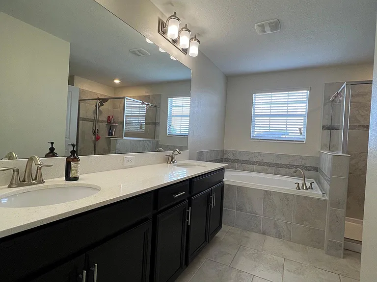 3643 Cortland Dr — Photo 18