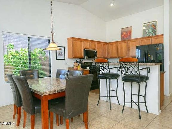 3rd image of 6522 S 43rd Dr