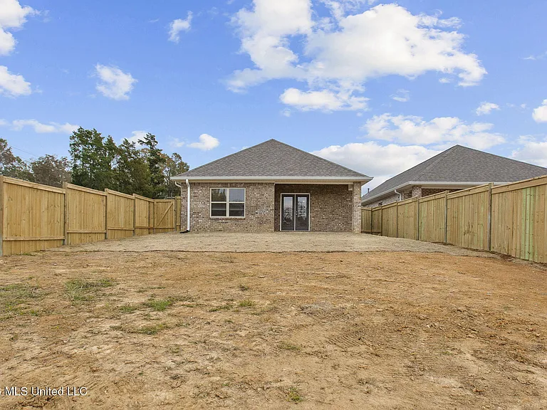 621 Stillwater Cv — Photo 30
