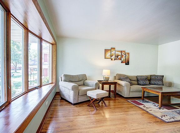 5th image of 10512 S Kolin Ave