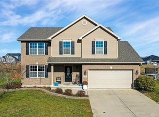 332 Deep Woods Ct, Carlisle, OH 45005