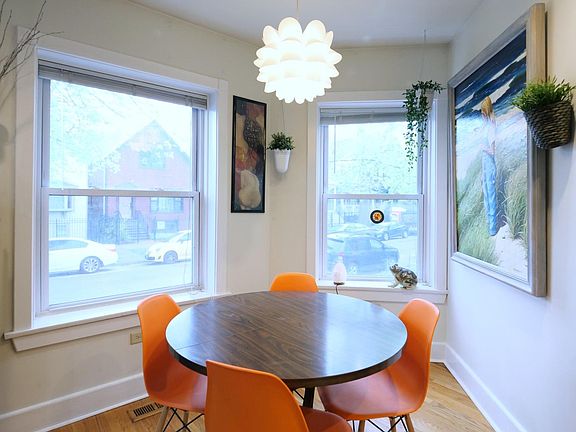 4th image of 2237 W Barry Ave #1