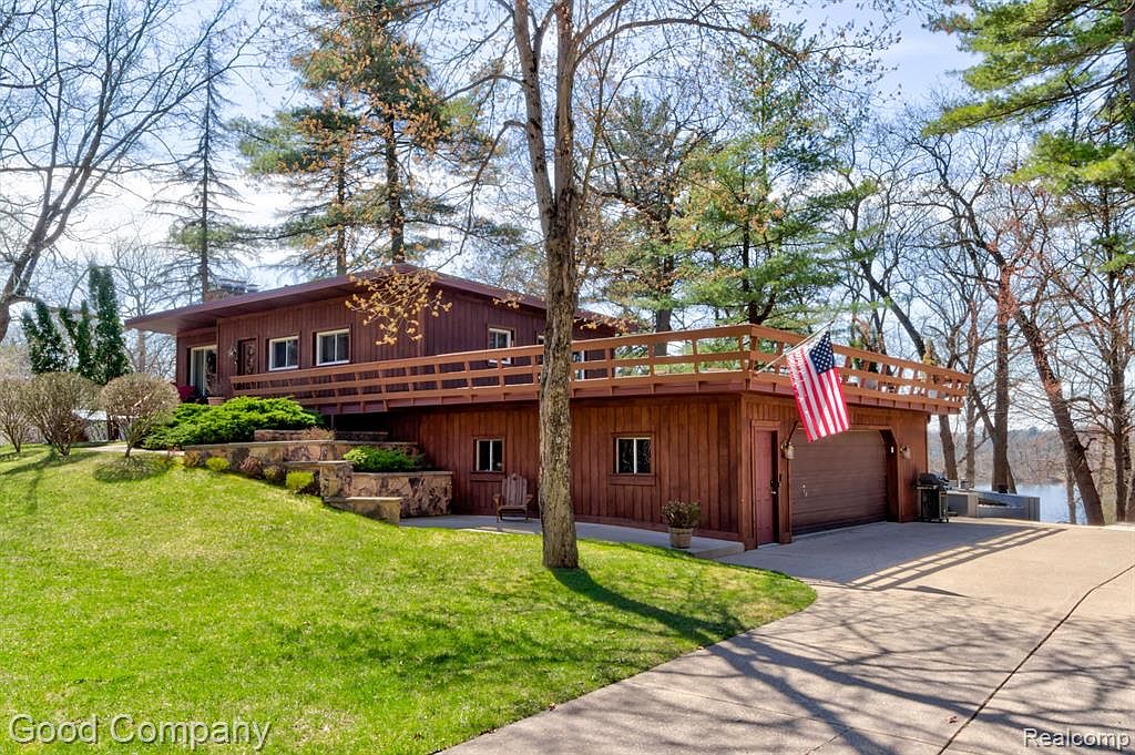 120 Yule Rd, Leonard, MI 48367 Zillow