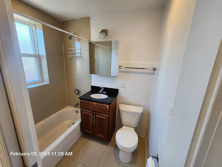 5015 N Wolcott Ave #407 — Photo 24
