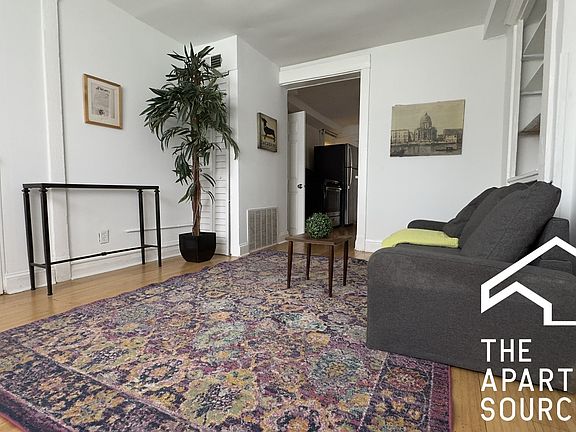2nd image of 2642 W Hirsch St #1