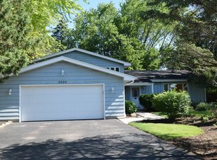 2506 Aspen Dr, Johnsburg, IL 60051