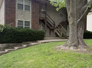 # 16702 E 28th Place Independence, MO 64055 - B, Independence, MO 64055