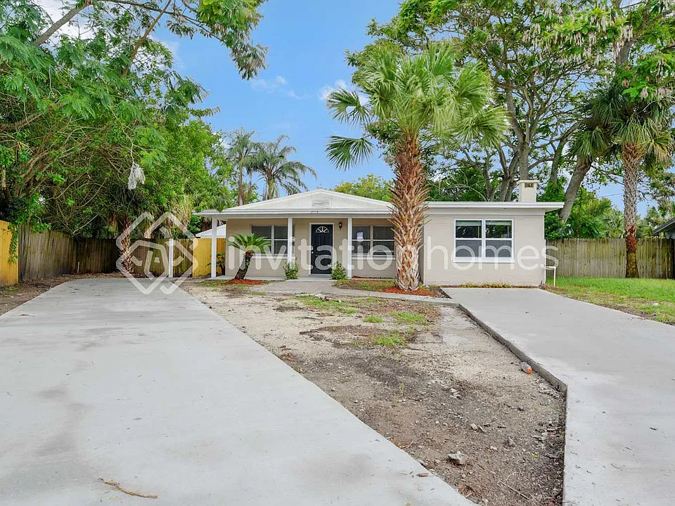 5119 Divot Ct