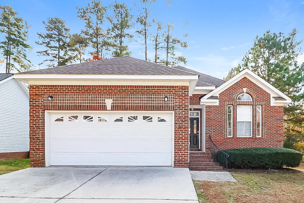 3 bed, 2.0 bath, 1483 sqft, $2,670 — Photo 1