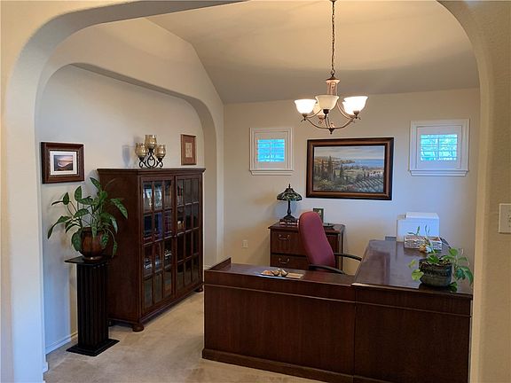 4th image of 801 Tasha Ct