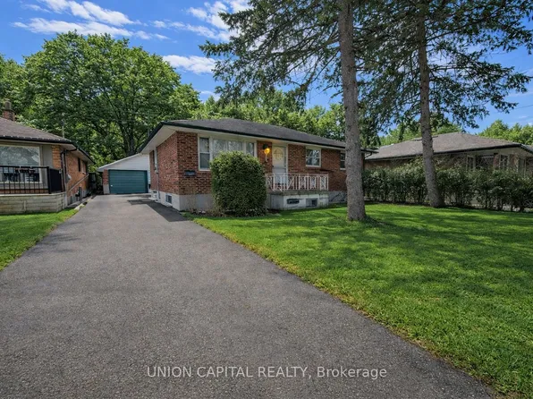 57 Langarth St W, London, ON N6J 1P3