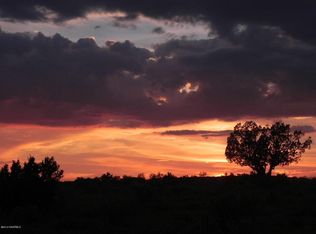 6627 S Smoketree Rd, Williams, AZ 86046