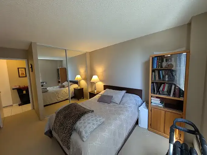 2020 Fullerton Ave #808 — Photo 4
