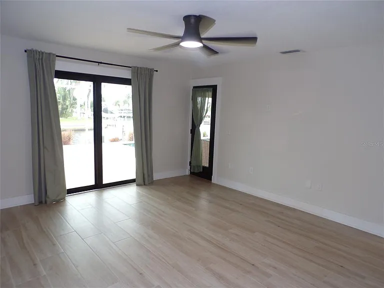 510 Medici Ct — Photo 34