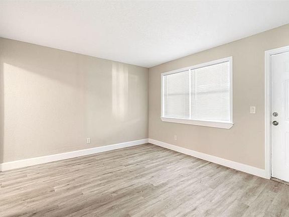 3rd image of 710 10th St #2